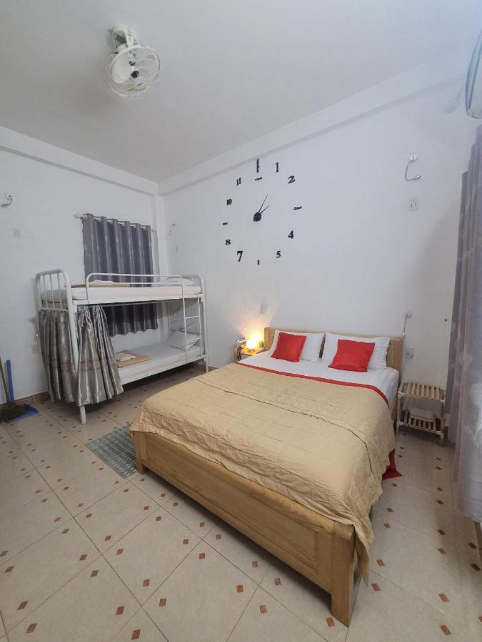 Auberge de jeunesse Saigon Cozy House & Coffee à Hô Chi Minh-Ville Extérieur photo